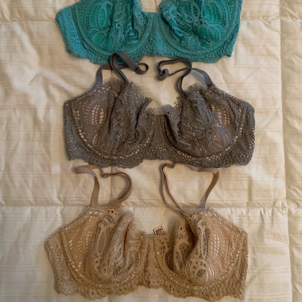 Victoria’s Secret bras